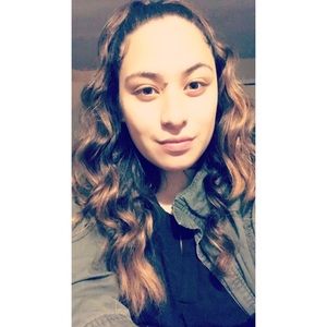 Meet your Posher, Brittney